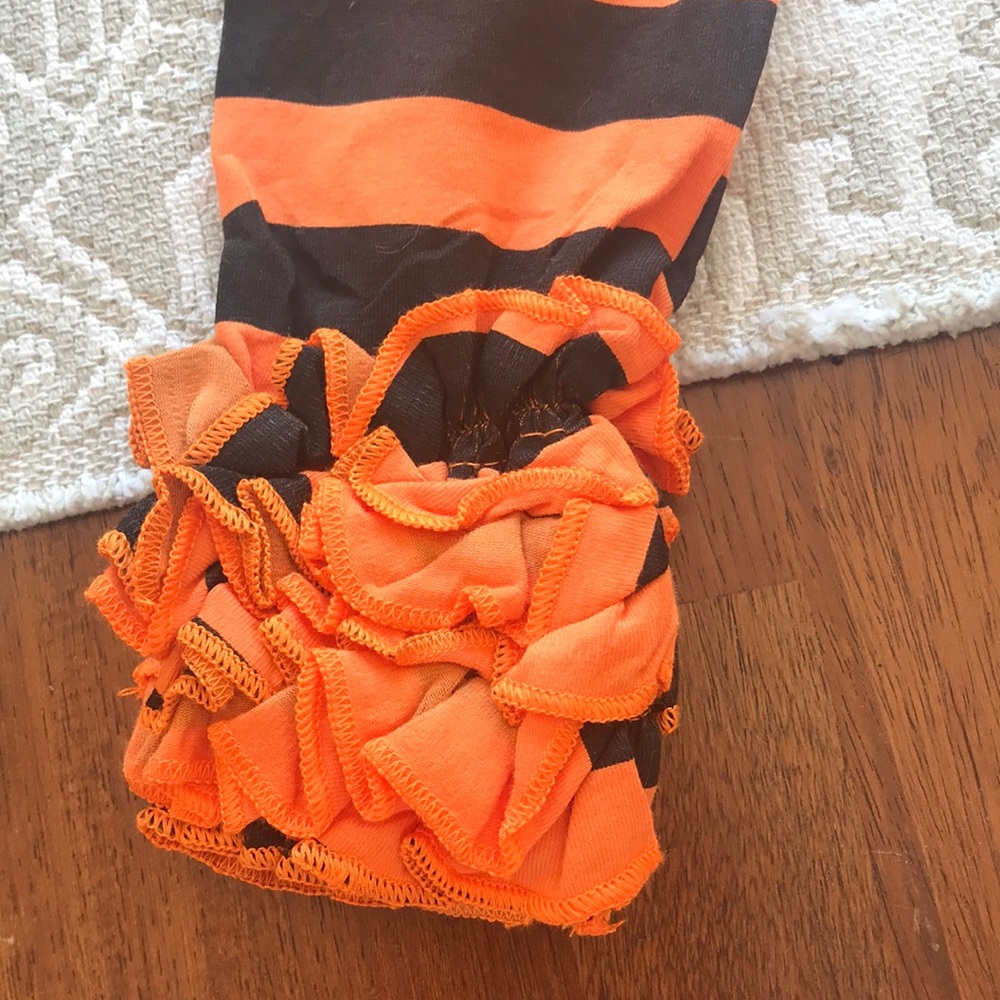 Ruffle Pants - Picture 2 of 4